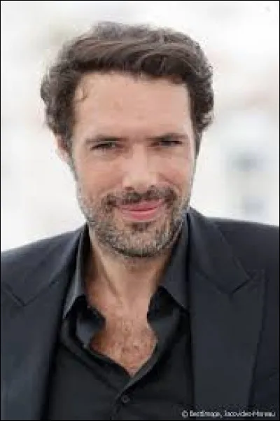 Comment se nomme le père de cet homme ?