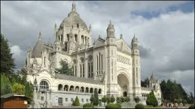 Comment se nomme cet édifice religieux ?