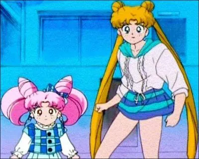 Sailor moon et Chibi moon voluent en :