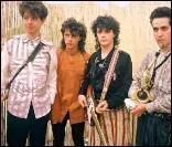 'La petite fille est une guerrire, elle joue  ce qu'il faut pas faire'