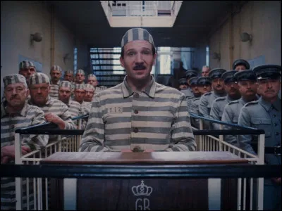 Un film de 2014 qui dure 1 heure 40 minutes.
Quel est ce film qui est une comédie dramatique de Wes Anderson avec Ralph Fiennes, Mathieu Amalric, Adrien Brody, Willem Dafoe, Jeff Goldblum, Harvey Keitel, Jude Law, Bill Murray, Edward Norton, Léa Seydoux, Tilda Swinton, Tom Wilkinson, Owen Wilson... ?