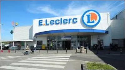 Le premier magasin E.Leclerc fut ouvert en 1949.