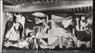De quel conflit s'inspire "Guernica", l'oeuvre d'art de Picasso qui représente le bombardement d'un village espagnol ?