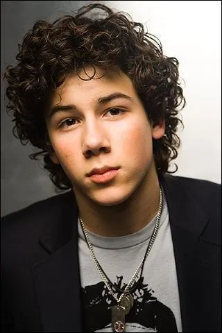 Est-ce le plus petit des frres ?