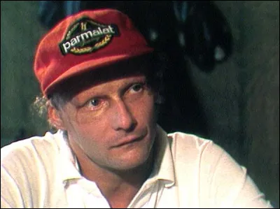 Niki Lauda, mort le 20 mai 2019, a été trois fois champion du monde de Formule 1. Avec quel constructeur a-t-il remporté 15 de ses 25 victoires et ses deux premiers titres ?
