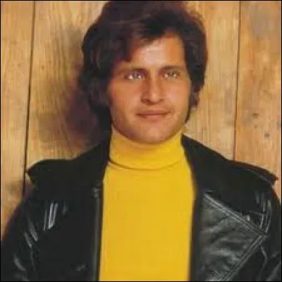 Quelle chanteuse reprend la chanson "Ma musique" pour un duo virtuel avec Joe Dassin ?