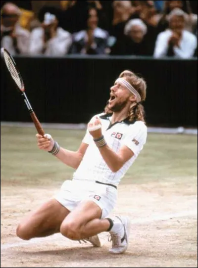 Ce joueur de tennis su&eacute;dois a, entre 1974 et 1981, remport&eacute; six fois le tournoi de Roland-Garros et cinq fois cons&eacute;cutivement Wimbledon : c'est ... Borg.
