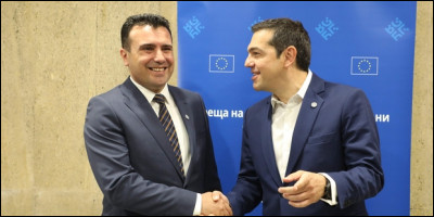 Février 2019 : un accord définitif sur le nom officiel de cette ancienne république de l'Ex-Yougoslavie prend effet, notamment suite à un conflit avec son voisin grec.