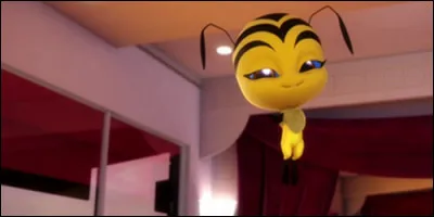 Pollen est la kwami de Chloé, il vit dans :