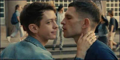 Un film de 2017 qui dure 2 heures 23 minutes.Quel est ce film dramatique de Robin Campillo avec Nahuel Perez Biscayart, Arnaud Valois, Ad&egrave;le Haenel, Antoine Renartz... ?