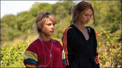 Un film qui dure 1 heure 43 minutes.Quel est ce film qui est un thriller de S&eacute;bastien Marnier avec Marina Fo&iuml;s, J&eacute;r&eacute;mie Elka&iuml;m, Benjamin Biolay... ?