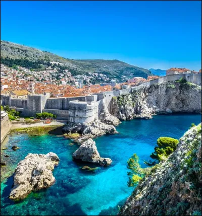 Comment nomme-t-on les habitants de la Croatie ?