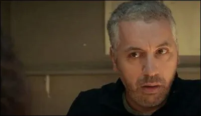 Comment s'appelle le père de Noor ?