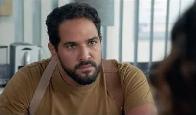 Anna est en couple avec qui ?