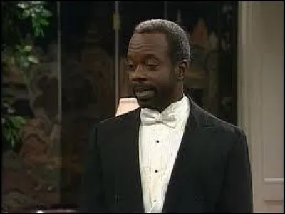 Comment s'appelle le majordome pince-sans-rire de la famille Banks dans la série "Le Prince de Bel-Air" ?