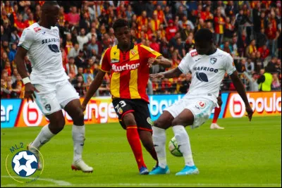 Leader de Ligue 2 &agrave; la tr&ecirc;ve, le RC Lens a pass&eacute; combien de journ&eacute;es en t&ecirc;te ?