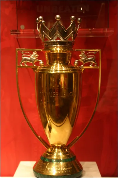 Quelle est la seule équipe qui a gagné un trophée en or ?