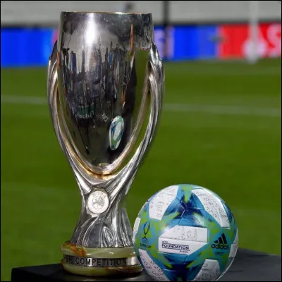 Quel club anglais a gagné la Coupe UEFA de 1981 ?