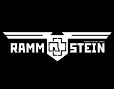 Quel est le chanteur de ce groupe ?