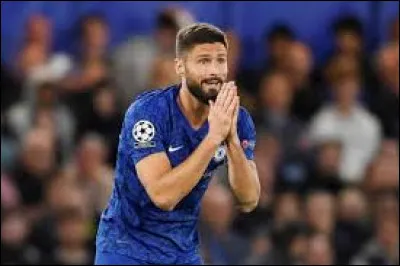 Combien de frappes Olivier Giroud a-t-il cadr&eacute;es lors de la derni&egrave;re Coupe du Monde remport&eacute;e par les Bleus ?