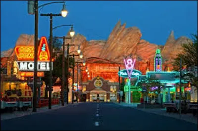 Qui est obligé de s'arrêter à Radiator Springs ?
