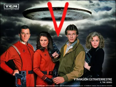 Dans la série "V", les extraterrestres ont une peau de...