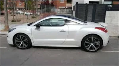 Quelle est cette voiture ?