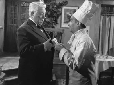 Dans la vie il y a deux expédients à n'utiliser qu'en dernière instance : le cyanure et la loyauté.