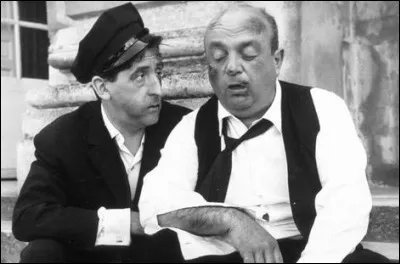 Il y a seulement cinq minutes, je vous aurais dit du terrain, mais, voyez-vous, un homme d'expérience ne devrait jamais s'égarer dans le concret. Il est cent fois plus facile de morceler le cosmos à l'usage des claustrophobes que vendre du terrain à Barbizon. L'abstrait, messieurs. L'abstrait reste l'âme des affaires. Je n'ai vendu que ça pendant vingt ans. Un palmarès de légende