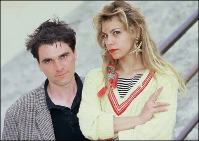 Quel est le nom de la chanteuse du groupe ''Niagara'' ?