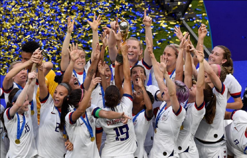 En juillet, l'équipe de quel pays gagne la Coupe du monde féminine de football ?