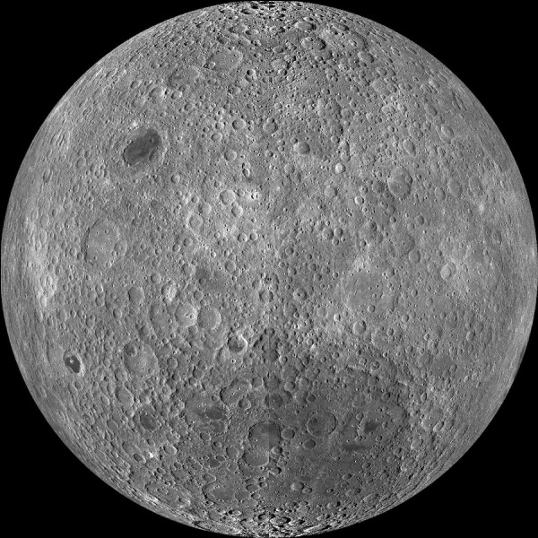 Quel pays a été le premier à poser une sonde sur la face cachée de la Lune ?