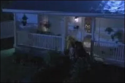 Qui habite dans cette maison modeste de la ville de Chamberlain ?