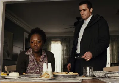 Un film de 2013 qui dure 2 heures 33 minutes.Quel est ce film qui est un thriller de Denis Villeneuve avec Hugh Jackman, Jake Gyllenhaal, Viola Davis, Maria Bello, Dylan Minnette