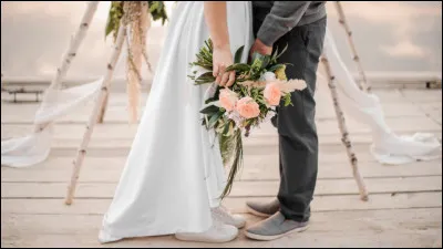 Quelles noces fête un couple célébrant 8 ans de mariage ?