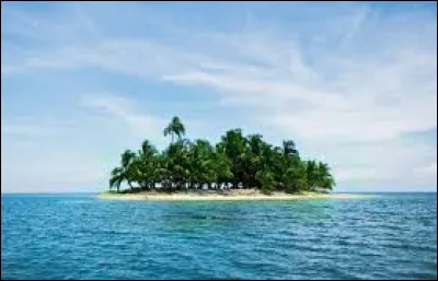 Comment se nomme l'île sur laquelle Napoléon Ier a été exilé en premier ?