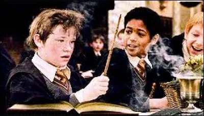 Complétez : "Oeil de lapin et ballon-gomme, change ce verre d'eau en...".