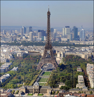 De combien d'habitants la ville de Paris est-elle constituée ?