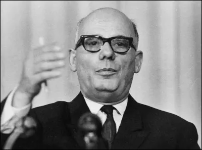 Quel pétrolier a pollué, en s'échouant, la côte de l'Alaska en 1989 ?