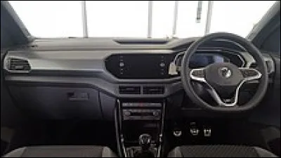 Au lancement du T-Cross, le véhicule à droit à une série limitée seulement pour la première année. Comment se nomme-t-elle ?