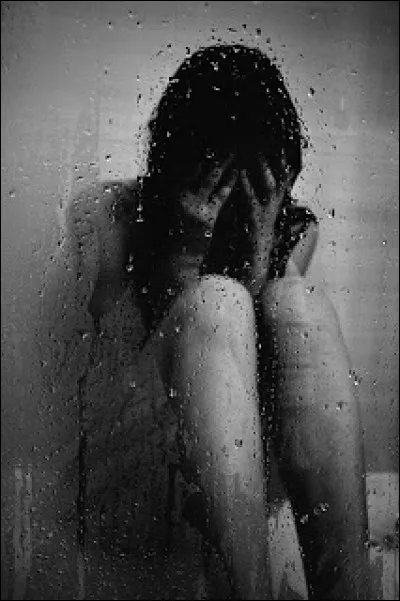 Complétez les paroles : "It's closer than my hands have been
I'm jealous of the rain
I'm jealous of the wind
That ripples through your clothes..."