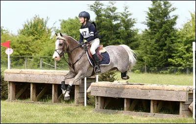 Pourquoi ne faut-il pas consolider le côté réception d'un fossé ?