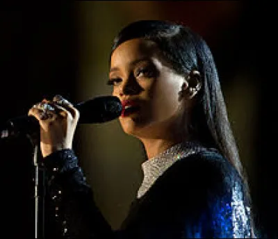 Où est née la chanteuse Rihanna ?