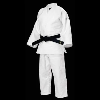 Comment appelle t-on la tenue officielle du judo ?