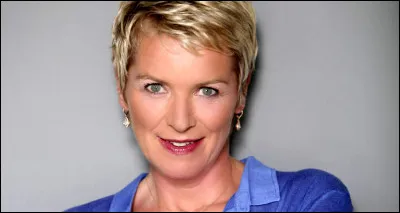 Comment s'appelle la nouvelle émission présentée par 	Élise Lucet en 2012 ?