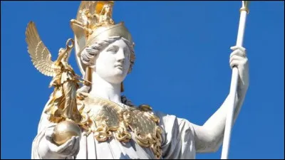 Dans quelle mythologie peut-on retrouver la déesse Athéna ?