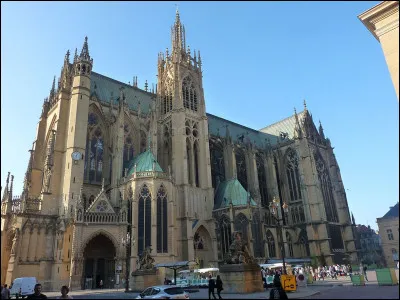 Restaurant de quartier, c'est le...