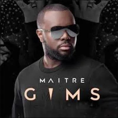 Quel artiste anglais chante la chanson "Reste" avec Maître Gims ?