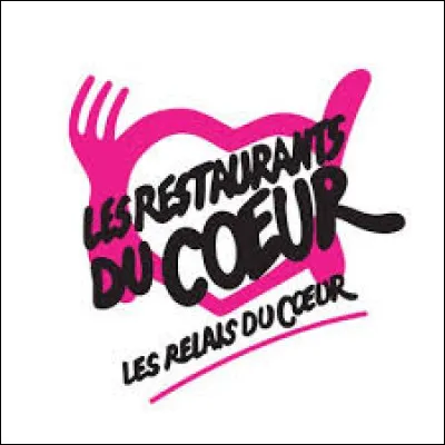 Quel artiste a fondé "Les Restos du Coeur" ?