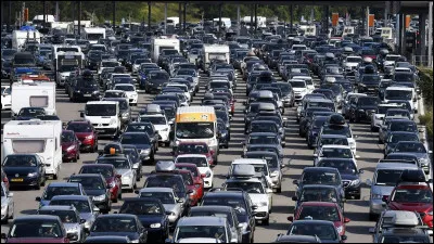 Le ... se lève ... - Je suis déjà ... - Et déjà je ... une ... sur mes ... !